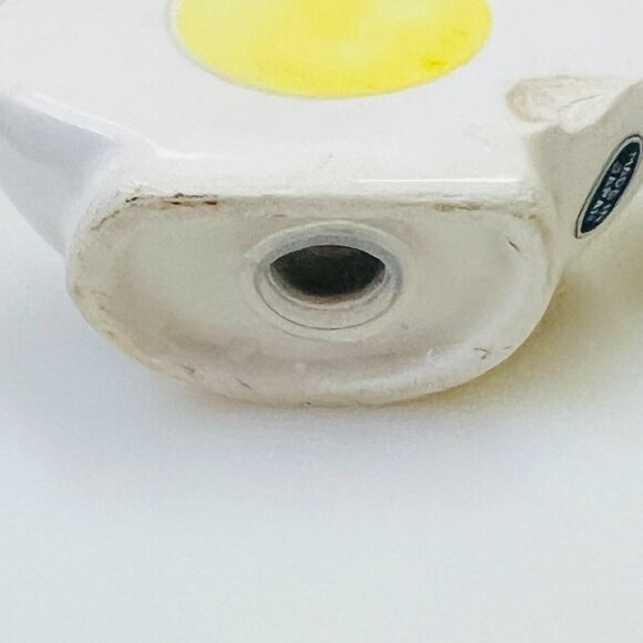 Hard Boiled Egg Halves Salt And Pepper Shakers Vintage Ceramic. - Picture 7 of 9